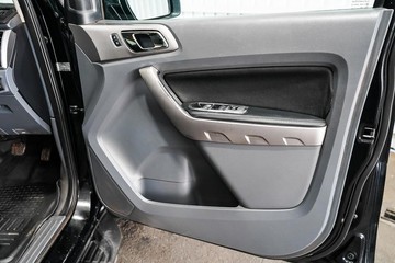 https://dvg-vehicle-assets.s3.amazonaws.com/1203784/av5n6murgtgo2kk2oosiisftc.jpg