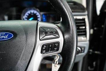https://dvg-vehicle-assets.s3.amazonaws.com/1203784/ellt5jywlmgebi8nvs3s8eppb.jpg
