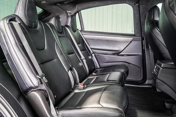 https://dvg-vehicle-assets.s3.amazonaws.com/1203795/csc8kgd2t6kniqigsnjb8d7u4.jpg