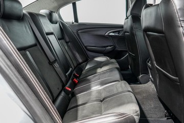 https://dvg-vehicle-assets.s3.amazonaws.com/1203800/1ojjyuaojvwau80cf7932k7ts.jpg