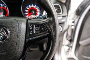 https://dvg-vehicle-assets.s3.amazonaws.com/1203800/4s9zxm9voe496jzw3e71f0so8.jpg
