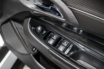 https://dvg-vehicle-assets.s3.amazonaws.com/1203800/8ekgbrnp03zkypwkcp0mi2qv1.jpg