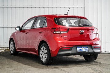 https://dvg-vehicle-assets.s3.amazonaws.com/1203803/8ezqod99hbp7lcqavdwyqyufz.jpg