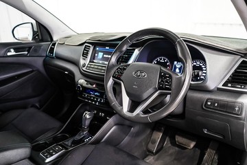https://dvg-vehicle-assets.s3.amazonaws.com/1203808/d90pgaq4kon01p7xxsattpaav.jpg