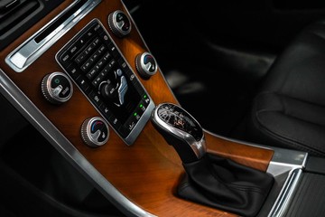 https://dvg-vehicle-assets.s3.amazonaws.com/1203810/95p3l8fom8ppx80eg3x419aen.jpg