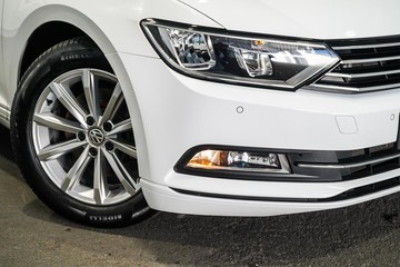 https://dvg-vehicle-assets.s3.amazonaws.com/1203811/4as0348lxu8ymwmbbl41z0c5y.jpg