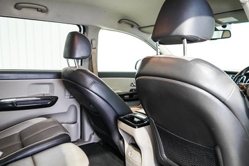 https://dvg-vehicle-assets.s3.amazonaws.com/1203813/5va25unxmnvtn9jbk57po07ca.jpg