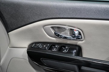 https://dvg-vehicle-assets.s3.amazonaws.com/1203813/9lzhh5ct18we4bseofdpys4kg.jpg
