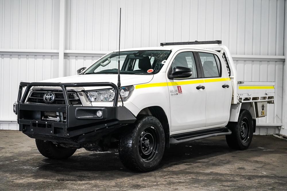 Toyota Hilux image 4