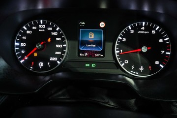 https://dvg-vehicle-assets.s3.amazonaws.com/1203818/794fn1va57bkqwschf6q7bna2.jpg
