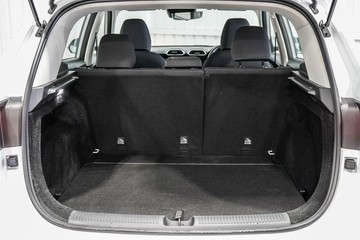 https://dvg-vehicle-assets.s3.amazonaws.com/1203818/c8vaj8i26bfyhikz568v07ykw.jpg