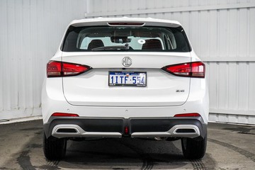 https://dvg-vehicle-assets.s3.amazonaws.com/1203818/ddrx9vwc28jjhxi1fk00z4wye.jpg