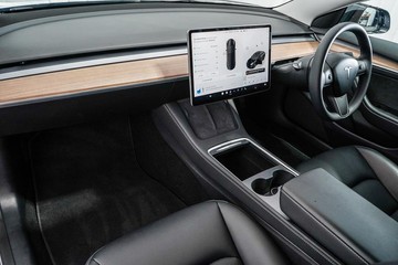 https://dvg-vehicle-assets.s3.amazonaws.com/1203819/7bll0mifz80mzlpszz2dralda.jpg