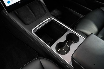 https://dvg-vehicle-assets.s3.amazonaws.com/1203819/am9wkbm9qk86lk49npkl14jt4.jpg