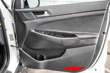 https://dvg-vehicle-assets.s3.amazonaws.com/1203832/1oh5yh5km3yzzy2iaaa5vcvg.jpg