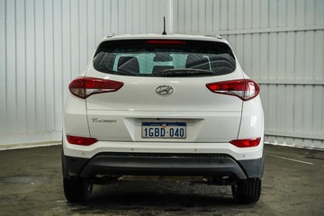 https://dvg-vehicle-assets.s3.amazonaws.com/1203832/4l6diix4iidtpi4m7870dujlx.jpg