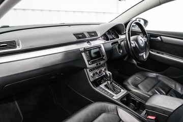 https://dvg-vehicle-assets.s3.amazonaws.com/1203834/35by94wh9lq9j6qux0kvb6i0.jpg