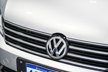 https://dvg-vehicle-assets.s3.amazonaws.com/1203834/4lb69opv89fphcxy9nnlvc0ad.jpg