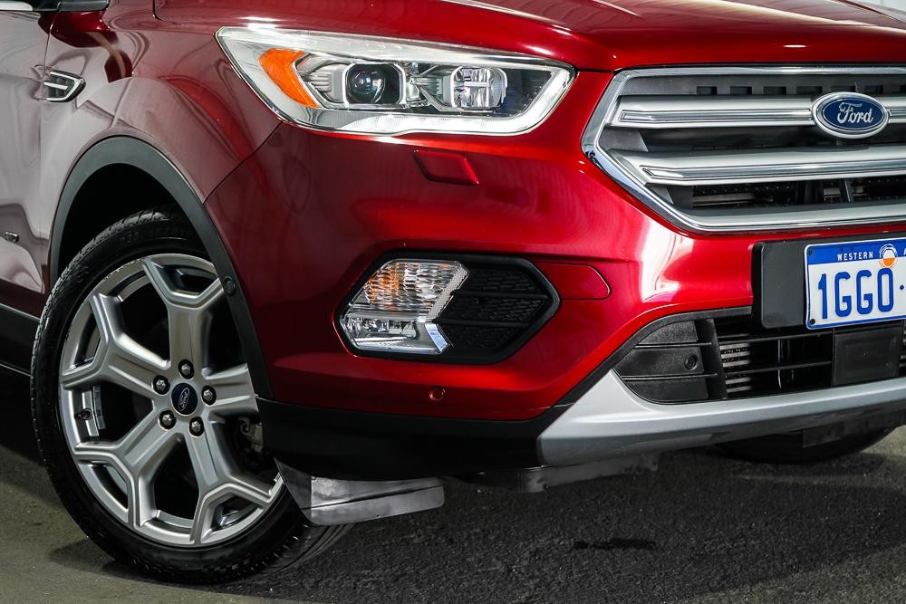 Ford Escape image 2