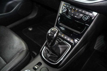 https://dvg-vehicle-assets.s3.amazonaws.com/1203844/8ladxlbw22u9yu12cg3nxrv1f.jpg