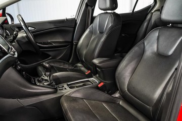 https://dvg-vehicle-assets.s3.amazonaws.com/1203844/e14q3jnzys7ew9sqvdld0vtkd.jpg