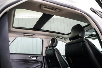 https://dvg-vehicle-assets.s3.amazonaws.com/1203848/5urouqxss5c1yd92g2r4pd8ys.jpg