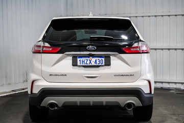 https://dvg-vehicle-assets.s3.amazonaws.com/1203848/9msaex5jj8uzldo39c9qg644b.jpg