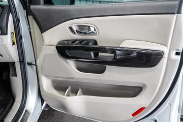https://dvg-vehicle-assets.s3.amazonaws.com/1203855/3ytinse73f51web035vlf8x6a.jpg
