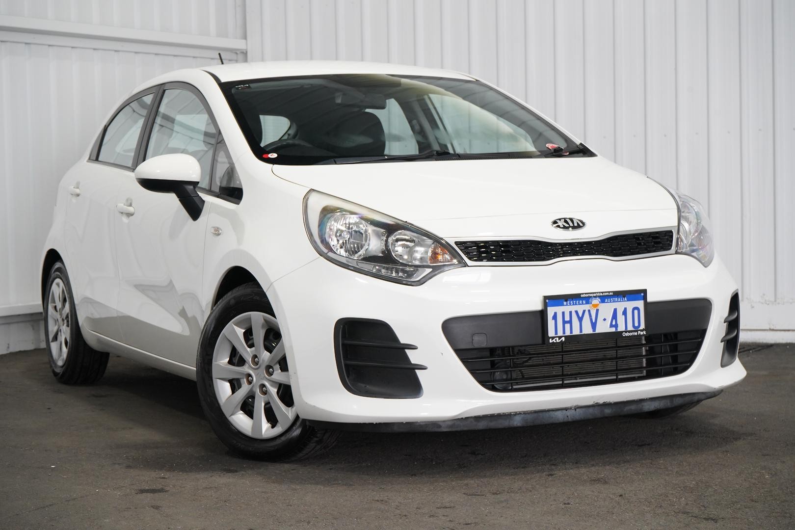 Kia Rio image 1