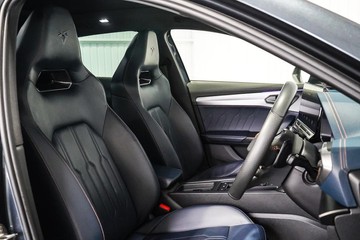 https://dvg-vehicle-assets.s3.amazonaws.com/1203863/9jda9jqm22jo0fpu6ffj2s5id.jpg