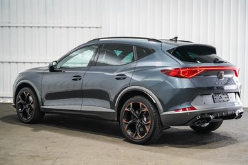 https://dvg-vehicle-assets.s3.amazonaws.com/1203863/aq7927kxb0ai6tc0bbmod6e5p.jpg