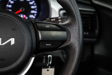 https://dvg-vehicle-assets.s3.amazonaws.com/1203864/1cha7fstav3829lm3vekxlhmt.jpg
