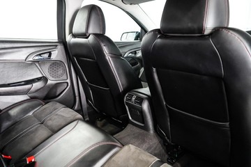 https://dvg-vehicle-assets.s3.amazonaws.com/1203868/44lw440it16kxuu18gdsx25m6.jpg