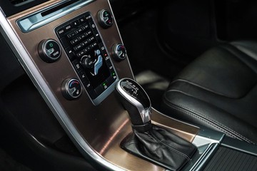 https://dvg-vehicle-assets.s3.amazonaws.com/1203878/9xv6c1bt8m6mc37mc9o4urmuu.jpg