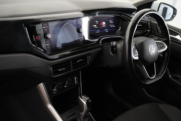 https://dvg-vehicle-assets.s3.amazonaws.com/1203882/cjv2ujupu7vu35l06q22w3usl.jpg