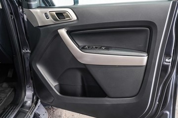 https://dvg-vehicle-assets.s3.amazonaws.com/1203884/gtt2tdzo40bsapb2f4ivrya.jpg