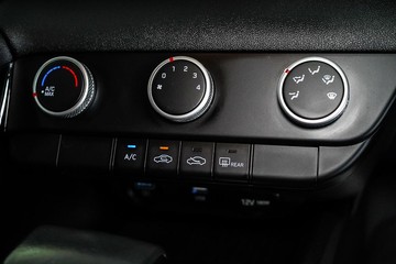 https://dvg-vehicle-assets.s3.amazonaws.com/1203887/b4qcd0xrf0g7ghx52dibs04q2.jpg