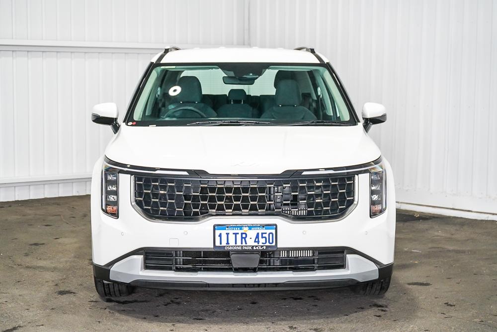 Kia Carnival image 3