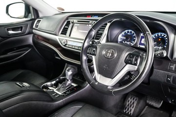 https://dvg-vehicle-assets.s3.amazonaws.com/1203900/3qso5ofrj98enu5r9ba1mg5r9.jpg