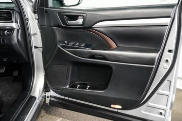 https://dvg-vehicle-assets.s3.amazonaws.com/1203900/elv2ijkrsfwscp9afqjw5986i.jpg