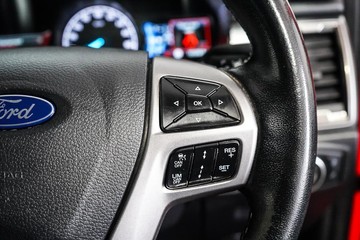 https://dvg-vehicle-assets.s3.amazonaws.com/1203902/5k5l478cfzp8kptoq034r3vkw.jpg