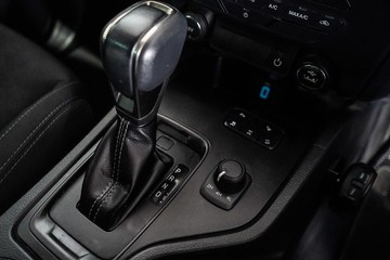 https://dvg-vehicle-assets.s3.amazonaws.com/1203902/8m09lwq1wao381n72azhlixy0.jpg