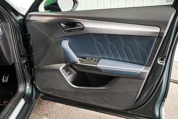 https://dvg-vehicle-assets.s3.amazonaws.com/1203904/2dc75tgaof6n5estemspxl55h.jpg