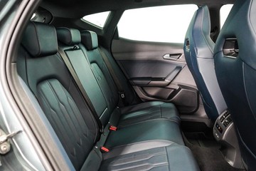 https://dvg-vehicle-assets.s3.amazonaws.com/1203904/6yown2moc2yw3b1p0ewqbl35n.jpg
