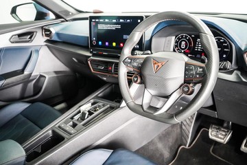 https://dvg-vehicle-assets.s3.amazonaws.com/1203904/lktfd73m9657ihvmlslexr9r.jpg