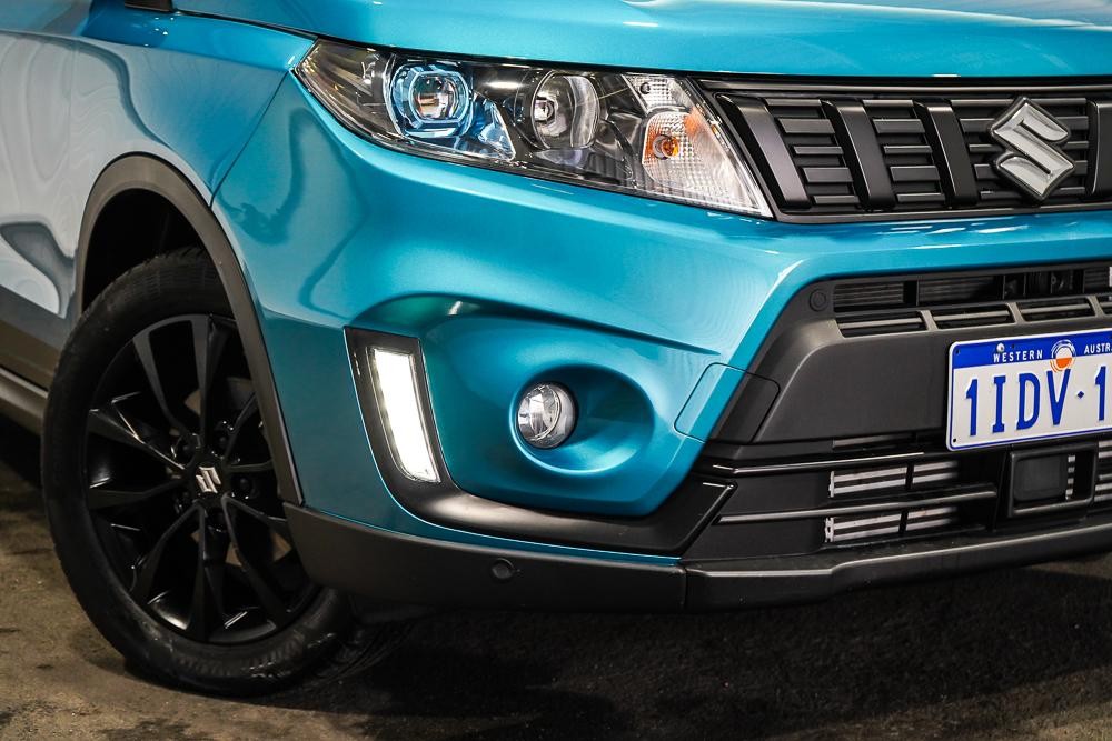 Suzuki Vitara image 2