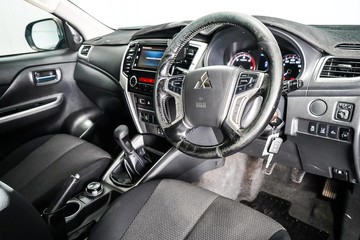 https://dvg-vehicle-assets.s3.amazonaws.com/1203913/d2fbqngifvczoudbzb5k64682.jpg