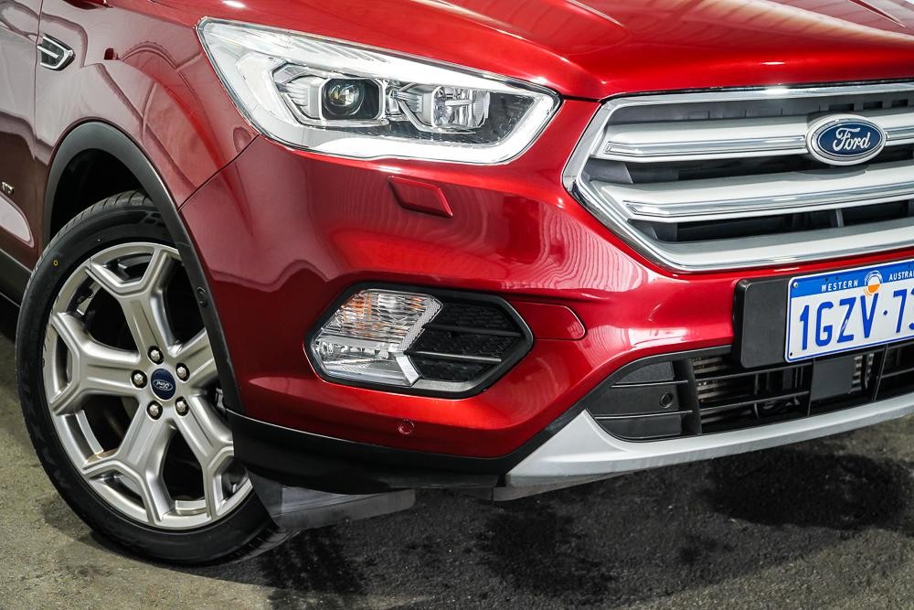 Ford Escape image 2