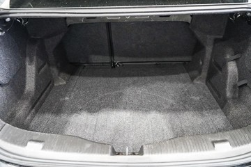 https://dvg-vehicle-assets.s3.amazonaws.com/1203944/8qhlwh8t9bbh0x5d91p46kv5o.jpg