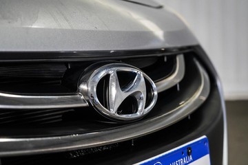 https://dvg-vehicle-assets.s3.amazonaws.com/1203953/36y2bcwiyd1kgfkksoyv1fyws.jpg